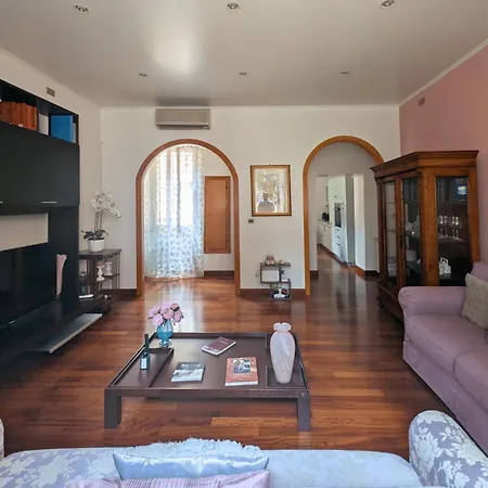 アパート Casa Di Anna Garbatella *